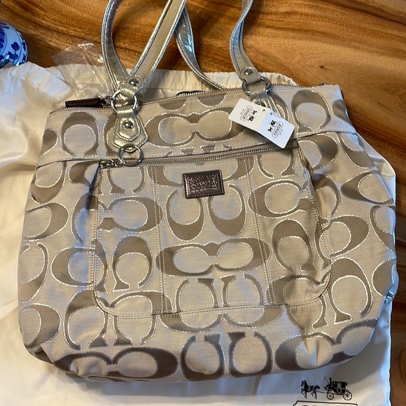 Coach Bag - Picture 1 of 6